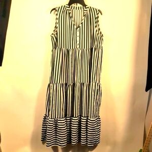 Green stripes long ruffle dress Size Large